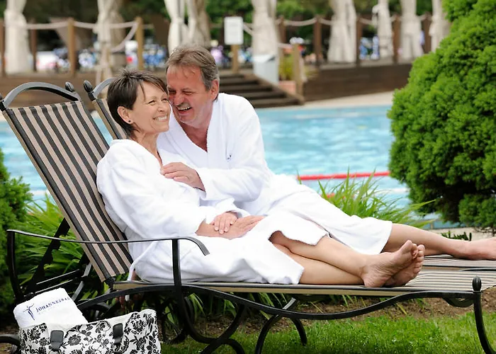 Отель Phoenix 3*